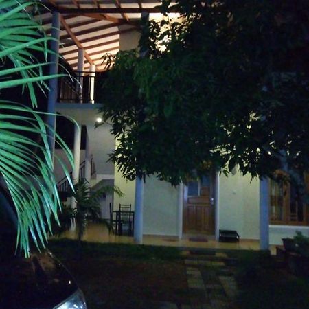 Tissa Resort Tissamaharama Kültér fotó